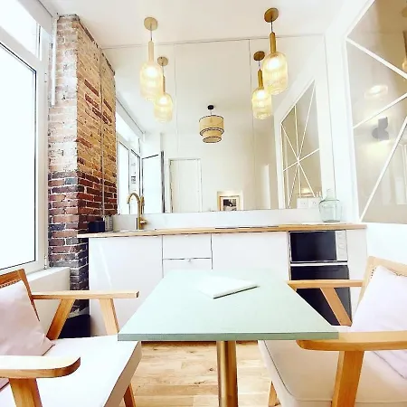 Apartment Magnifique A - Flat-guest Paris